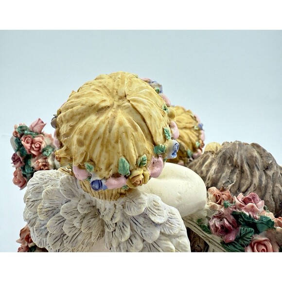 Vintage Classic Treasures Musical Cherubs Figurine – Plays “Love Is Here to Stay - Picture 10 of 13